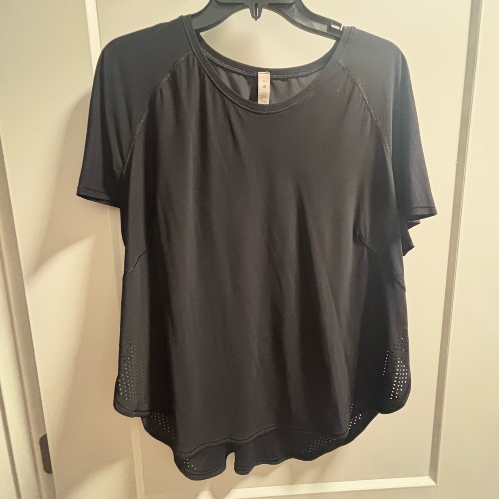 Lululemon Women's Black Short-Sleeve Athletic Top